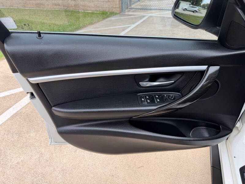 2018 BMW 3 Series 330i