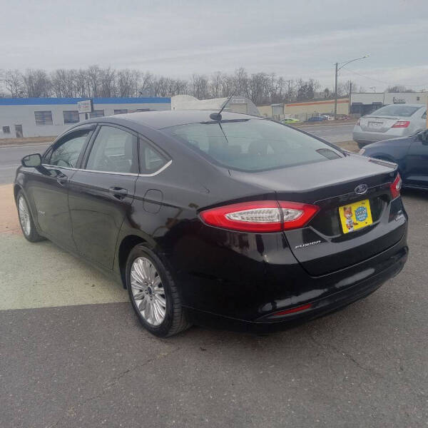 2014 Ford Fusion Hybrid SE