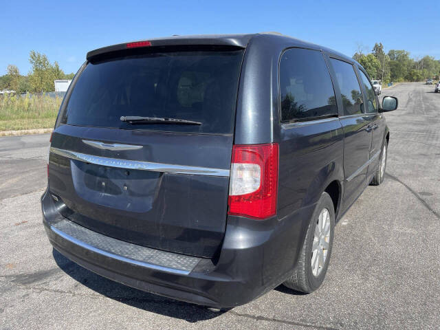 2014 Chrysler Town and Country for sale at Twin Cities Auctions in Elk River, MN