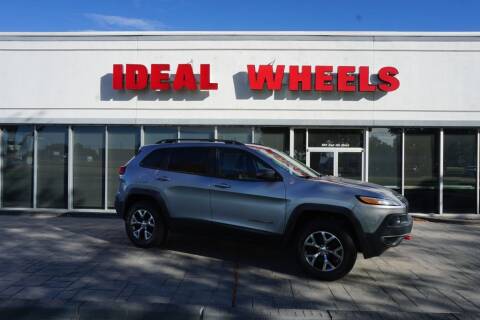 2017 Jeep Cherokee for sale at Ideal Wheels in Sioux City IA