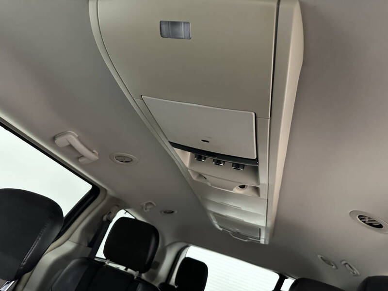 2016 Chrysler Town and Country Limited
