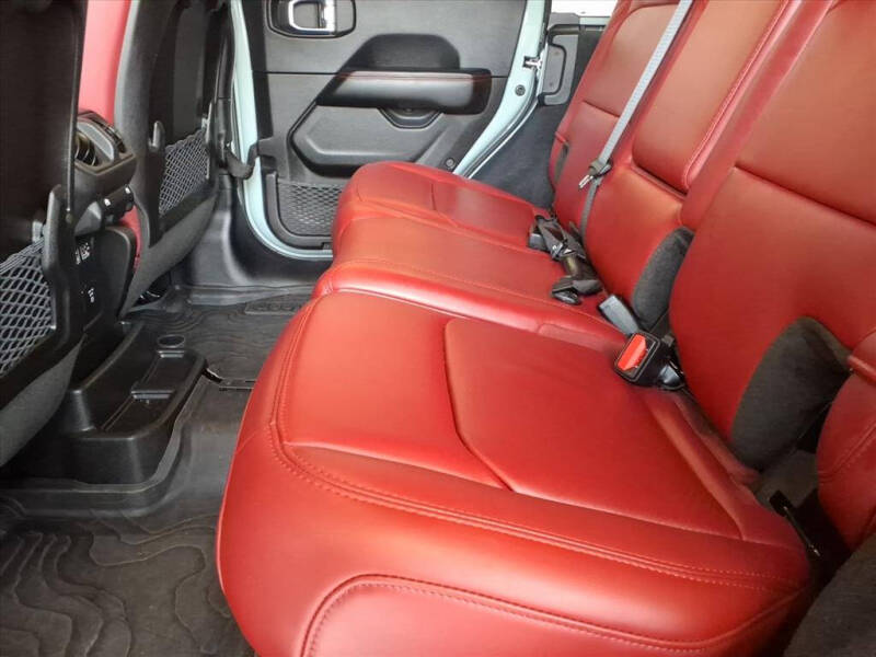 2024 Jeep Wrangler Rubicon 392