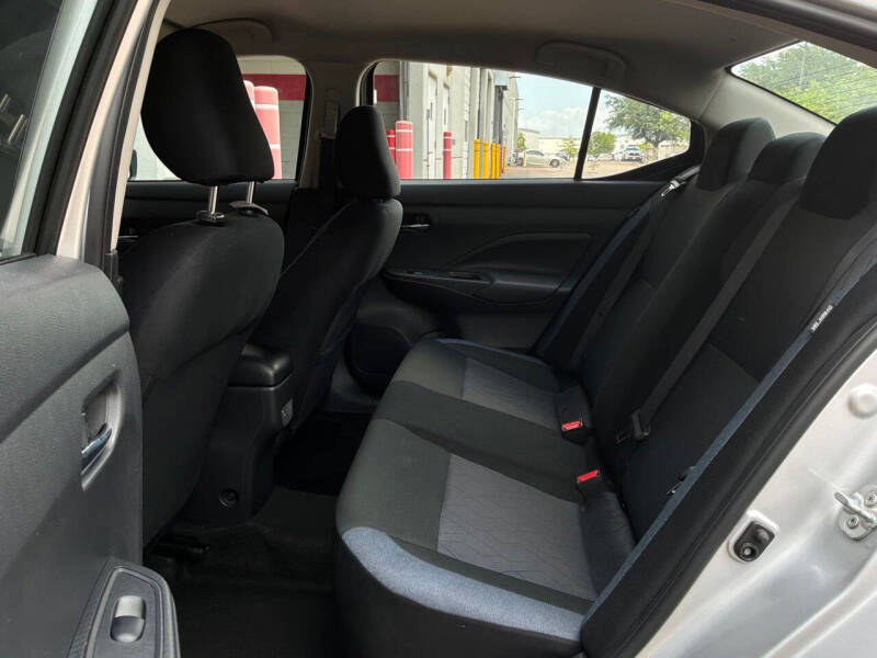 2025 Nissan Versa SV