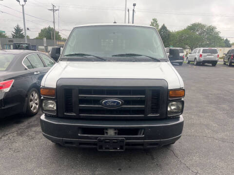 2009 Ford E-Series E-150 XL