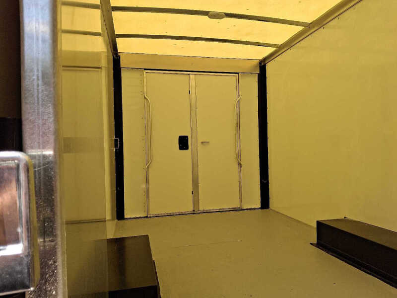 2025 Chevrolet Express 3500