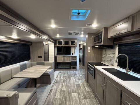 2022 Crossroads RV Sunset Trail Super Lite