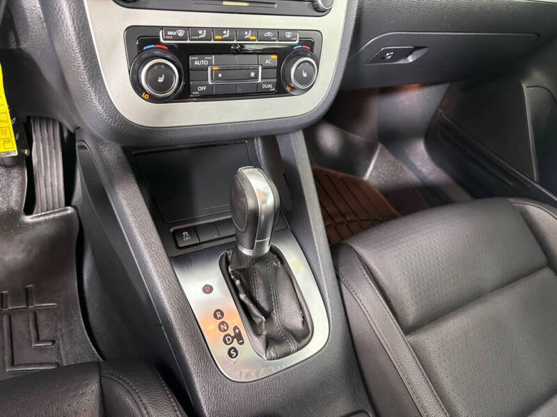 2012 Volkswagen Eos Komfort SULEV