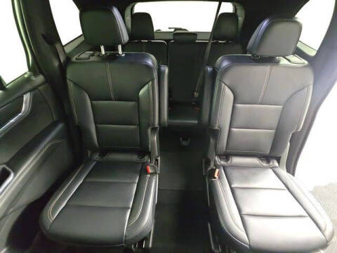 2024 GMC Acadia Elevation