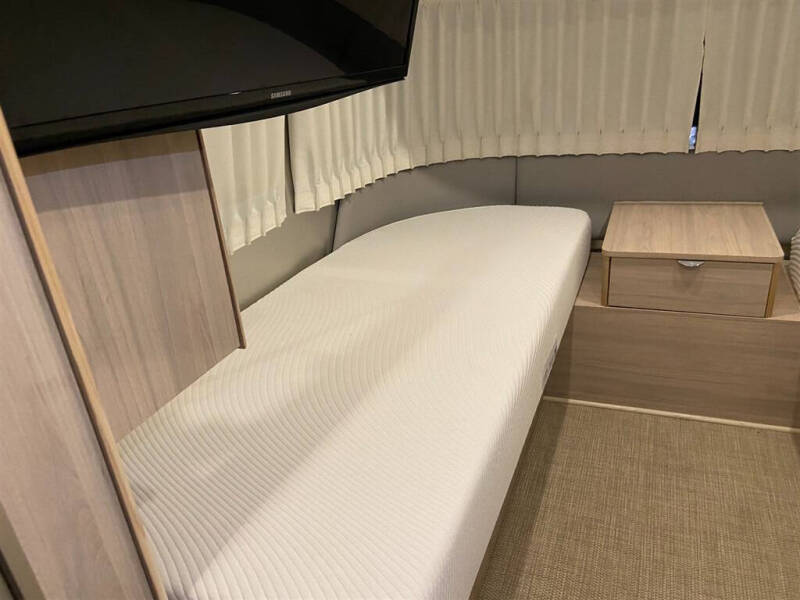 2018 Airstream GLOBETROTTER -