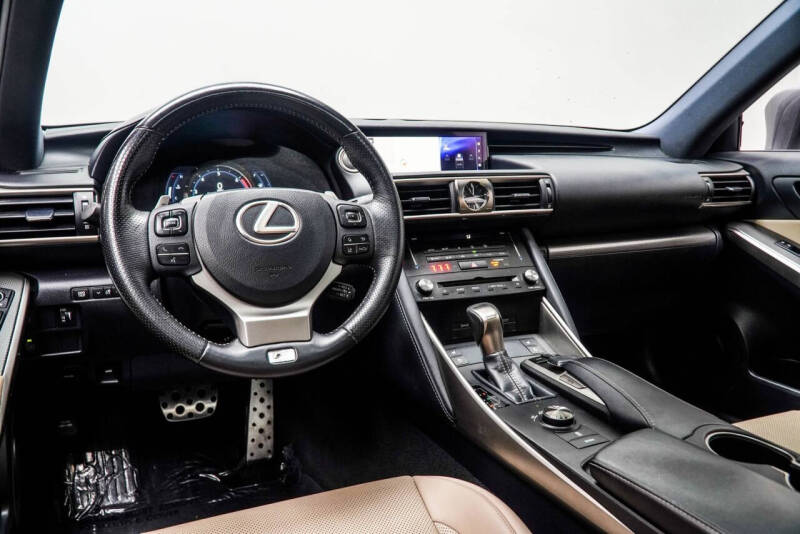 2018 Lexus IS 300