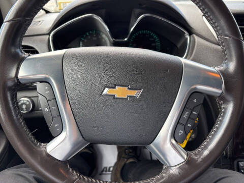 2017 Chevrolet Traverse LT