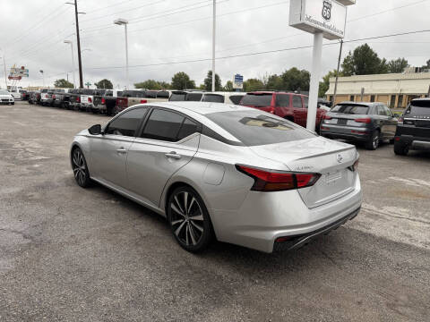 2020 Nissan Altima 2.5 SR