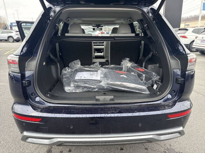 2025 Mitsubishi Outlander SE