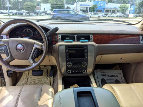 2011 GMC Yukon SLT