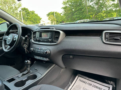 2016 Kia Sorento LX