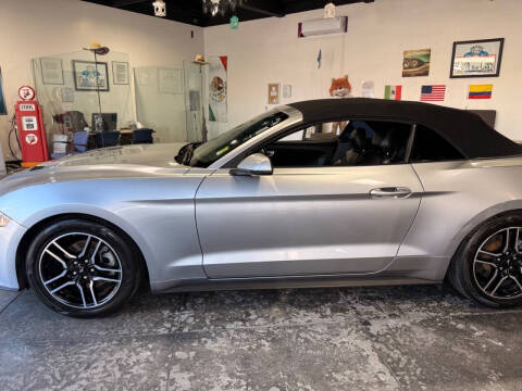 2020 Ford Mustang EcoBoost Premium