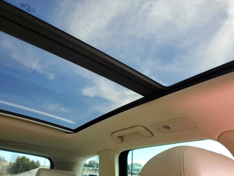 2016 Volkswagen Touareg VR6 Lux