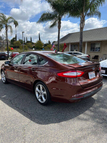 2016 Ford Fusion SE