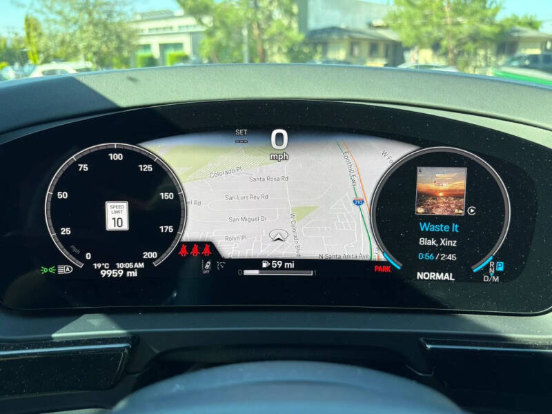 2025 Porsche Cayenne GTS Coupe