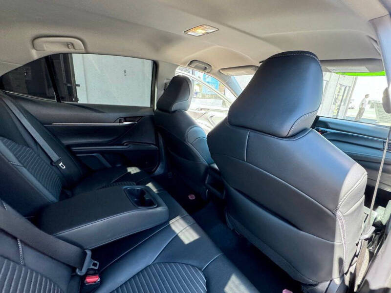 2024 Toyota Camry SE