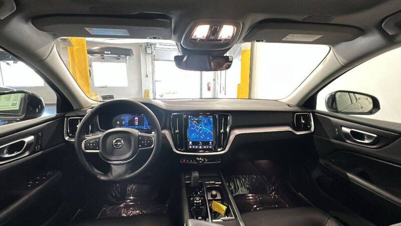 2025 Volvo S60 B5 Core
