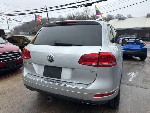 2012 Volkswagen Touareg VR6 Lux