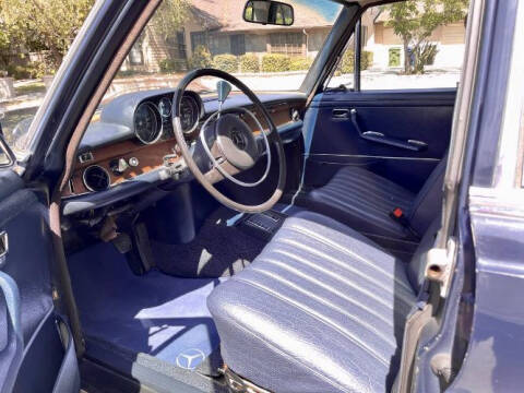 1972 Mercedes-Benz 280-Class