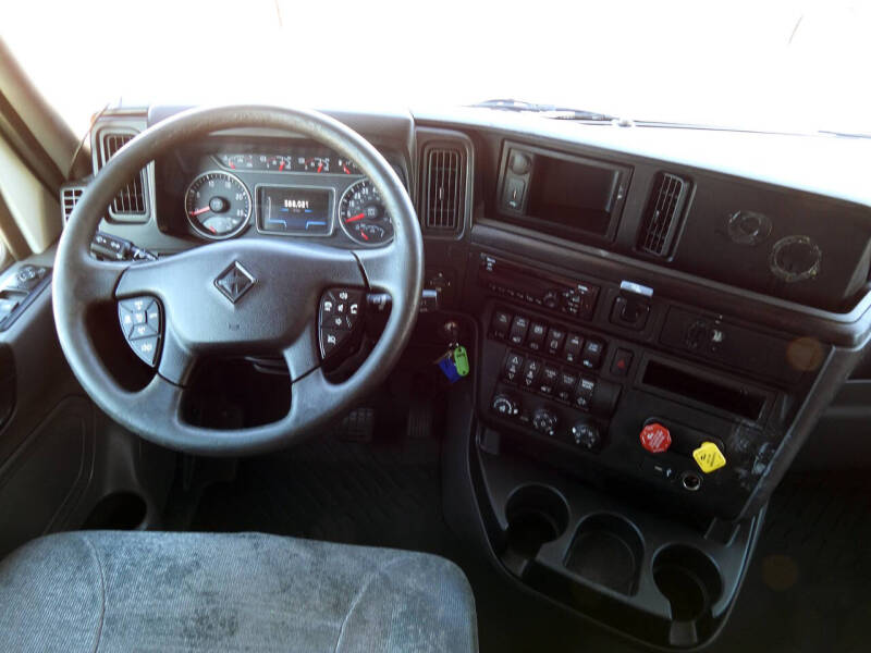 2020 International LT625