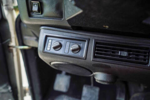 1991 Land Rover Defender