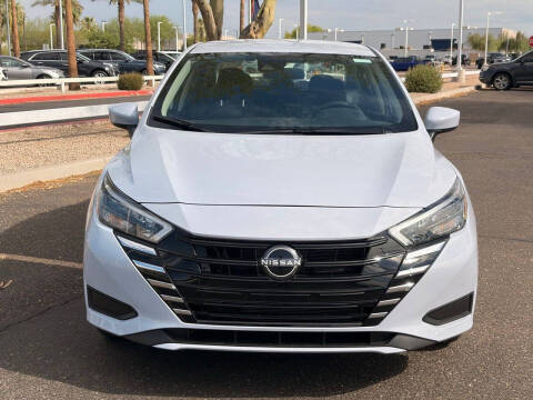 2025 Nissan Versa SV