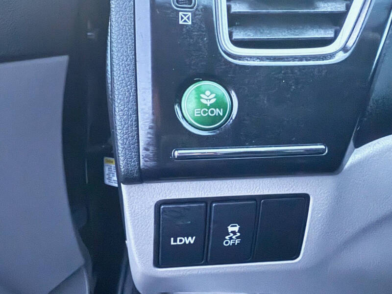 2015 Honda Civic Hybrid