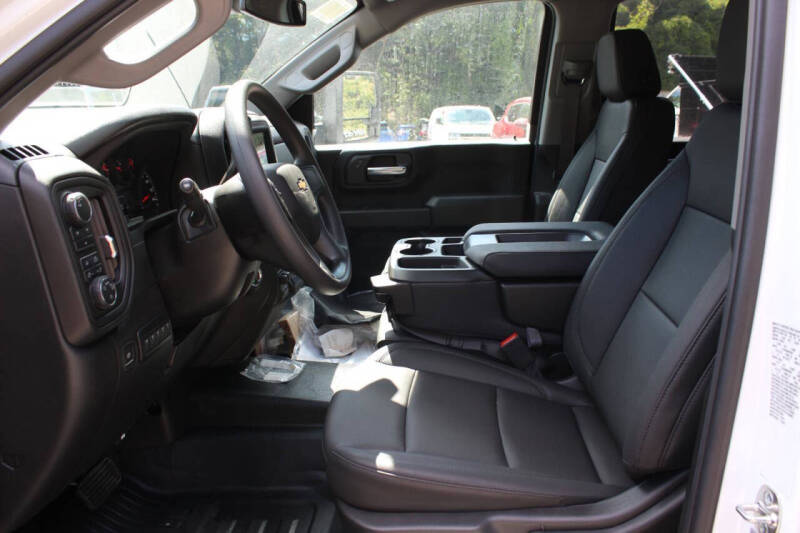 2025 Chevrolet Silverado 3500HD CC Work Truck