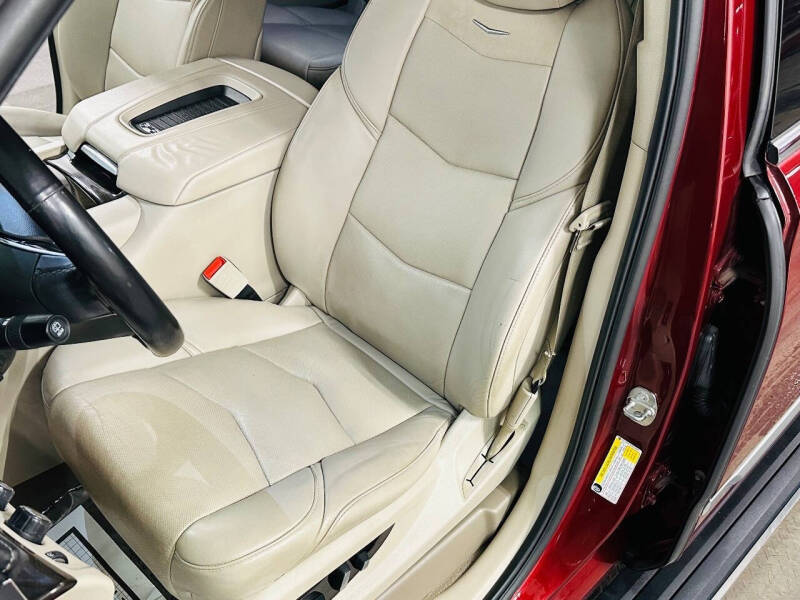 2018 Cadillac Escalade ESV Premium Luxury