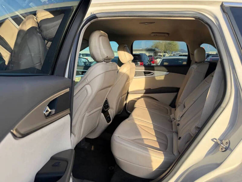 2020 Lincoln Nautilus Standard
