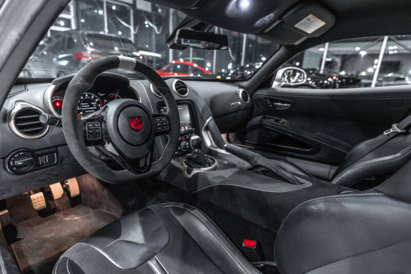 2017 Dodge Viper GTC