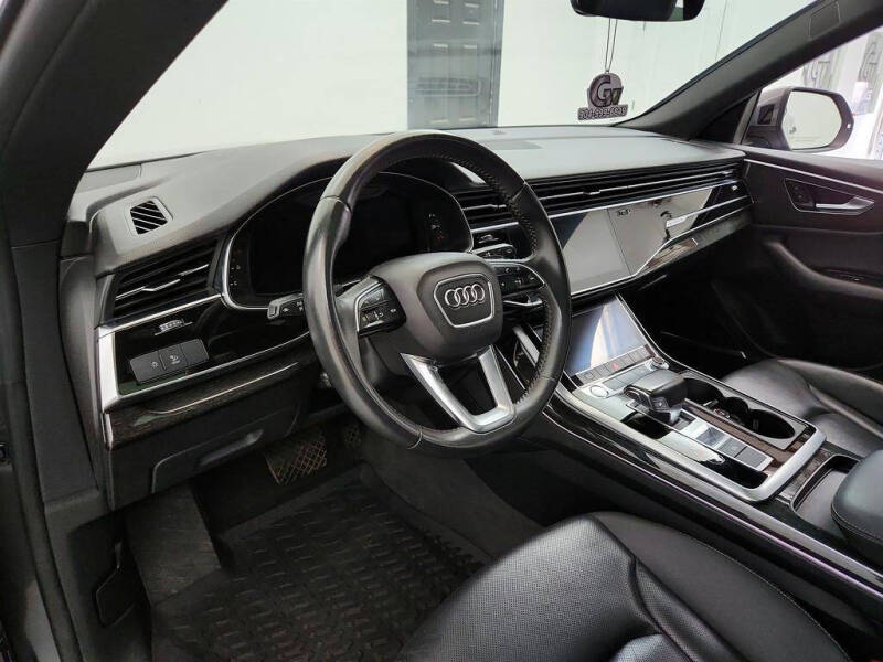 2019 Audi Q8 quattro Premium Plus 55 TFSI