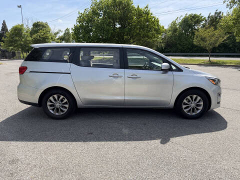 2019 Kia Sedona L