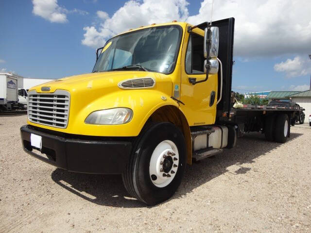 2013 Freightliner M2 106