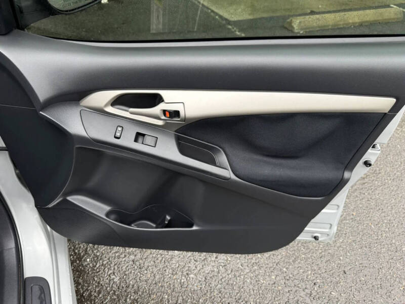2013 Toyota Matrix S