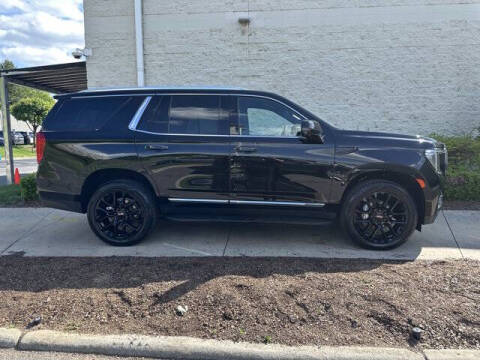 2023 GMC Yukon SLT