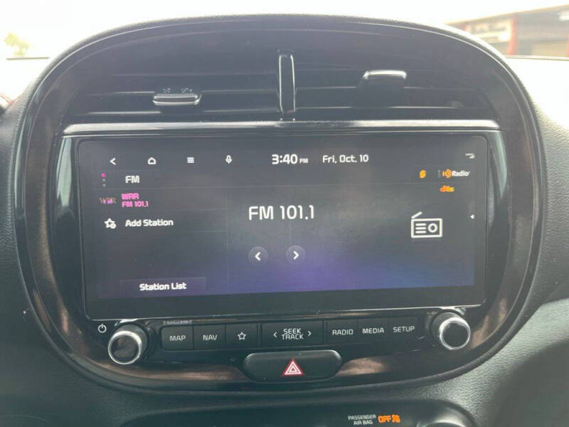 2024 Kia Soul GT-Line