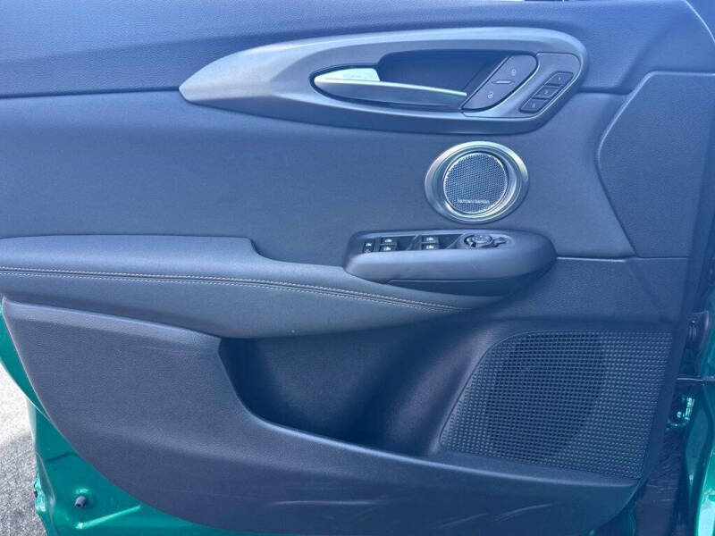 2025 Alfa Romeo Tonale Hybrid Intensa
