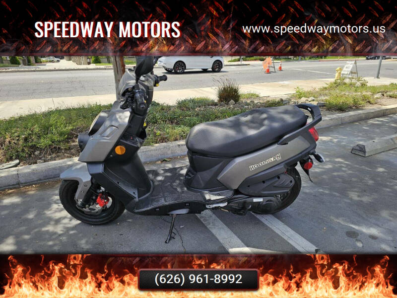 2023 Genuine Scooter Hooligan 170i