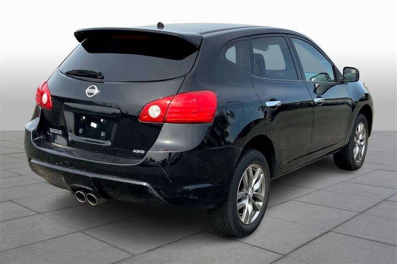 2010 Nissan Rogue S Krom