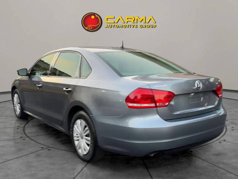 2014 Volkswagen Passat 1.8T S PZEV
