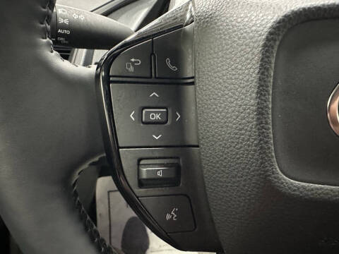 2025 Toyota Prius XLE