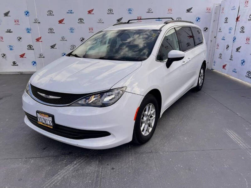 2020 Chrysler Voyager LXi