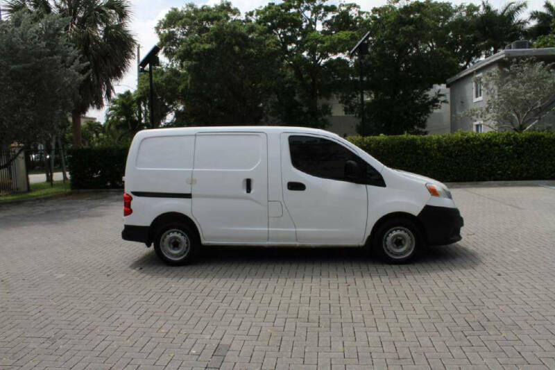 2014 Nissan NV200 S