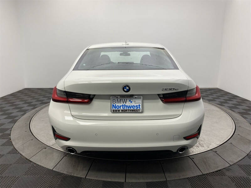 2021 BMW 3 Series 330e