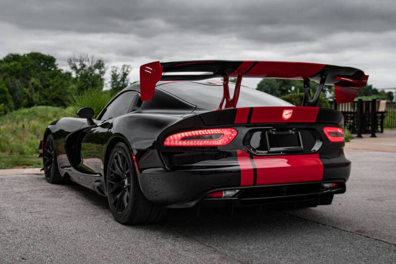 2017 Dodge Viper GTC